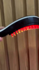 Escova Massageadora com Laser 4 em 1 – Tratamento Capilar e Antiqueda